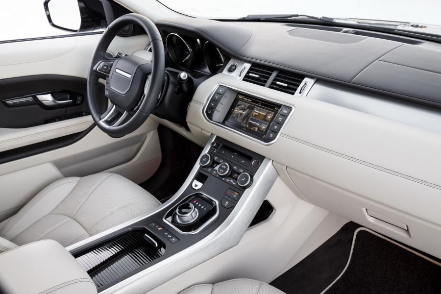 Интерьер Land Rover Range Rover Evoque Autobiography 2016 года  (US) (фото 4 из 21)